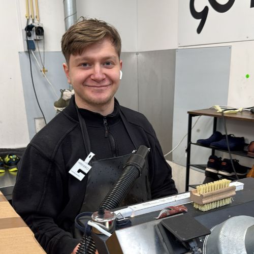 Anton | Schuhreiniger