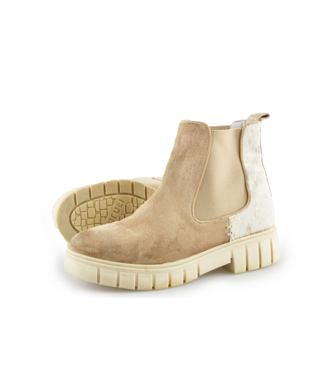 Maruti Chelsea boots