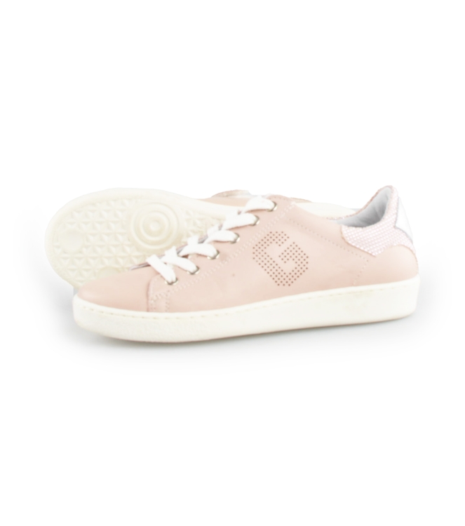 Giga Sneaker