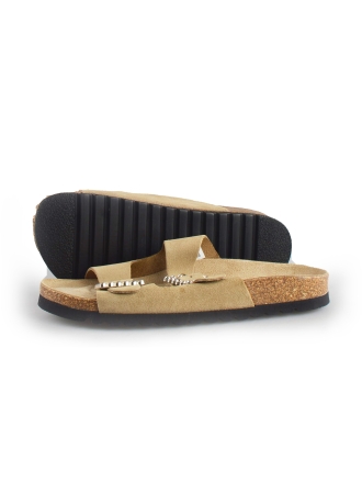 Ann Rocks Flip-Flops