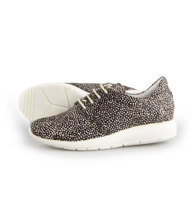 Maruti Sneaker