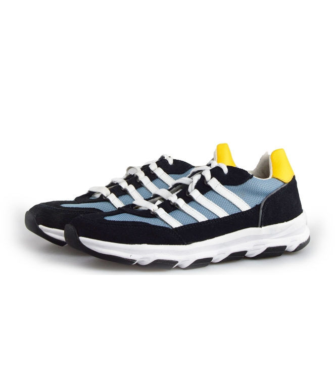DSTRCT Sneaker