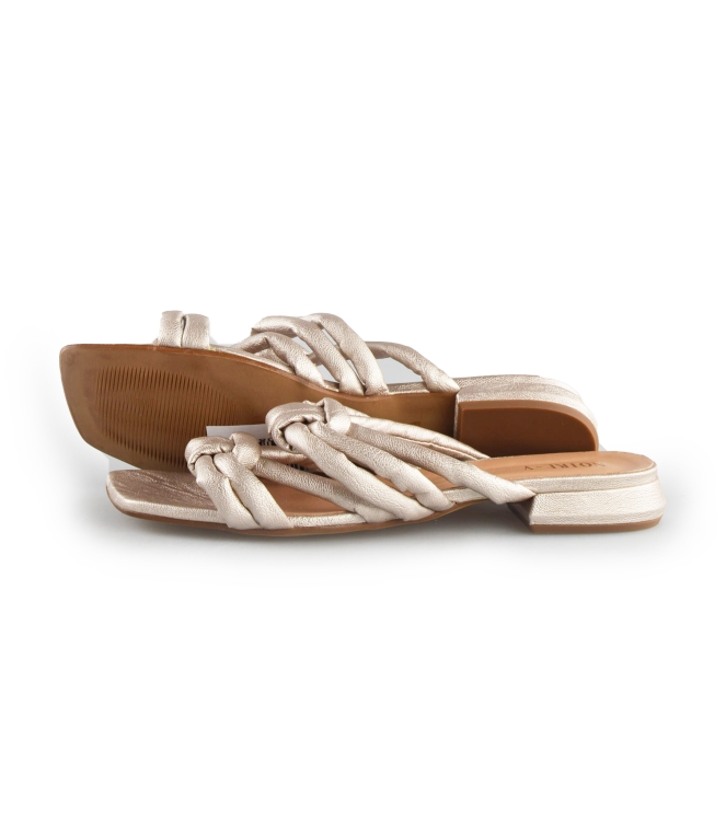 Notre-V Flip-Flops