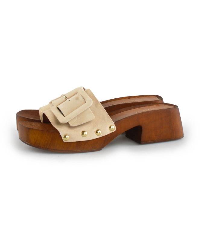Notre-V Flip-Flops