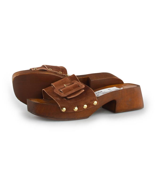 Notre-V Flip-Flops