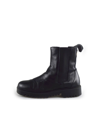 Guess Chelsea boots