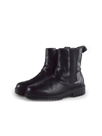 Guess Chelsea boots