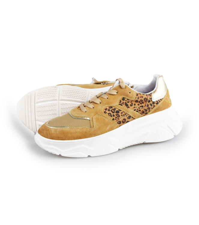 DSTRCT Sneaker
