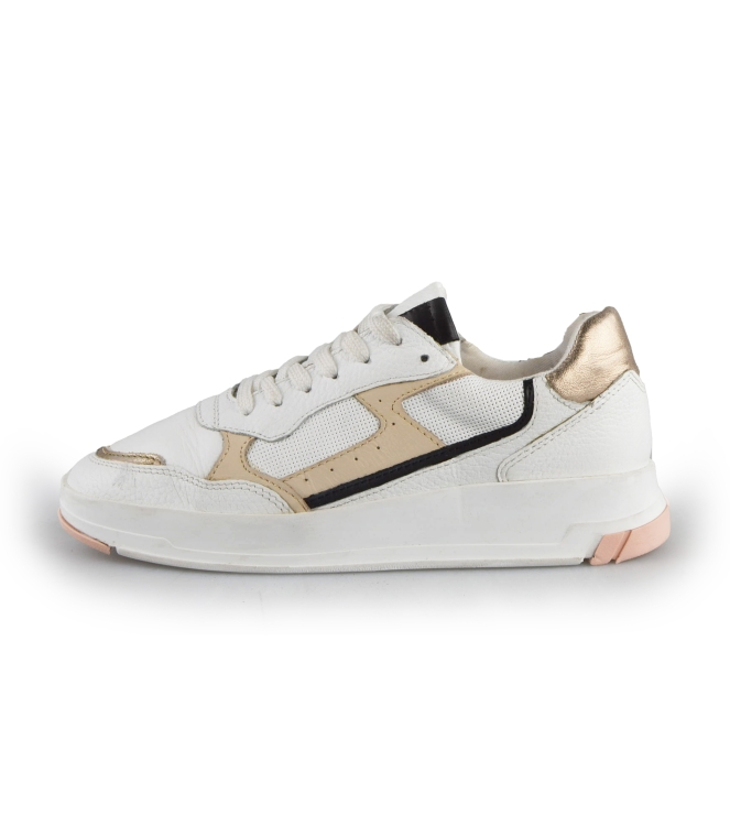 Omoda Sneaker