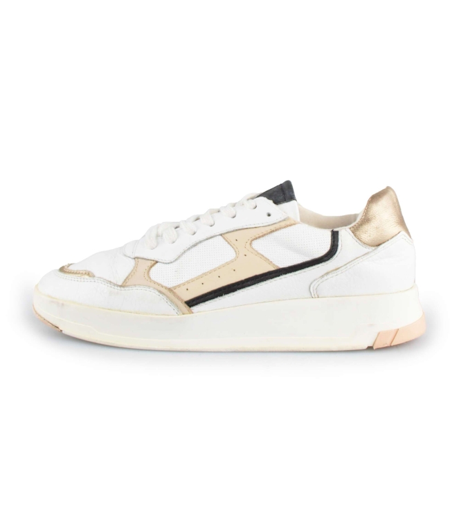 Omoda Sneaker