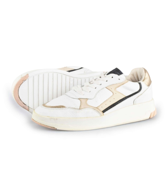 Omoda Sneaker