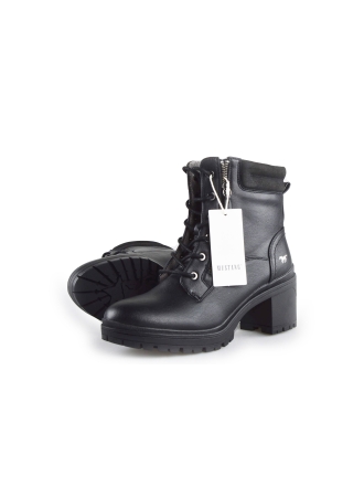 Mustang Schnürstiefel