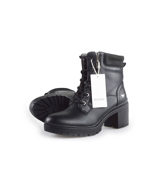 Mustang Schnürstiefel