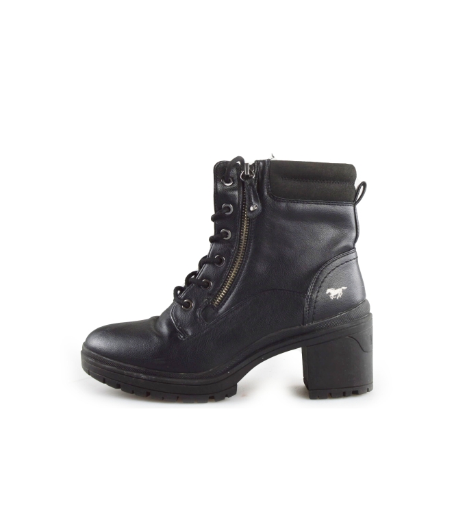 Mustang Schnürstiefel