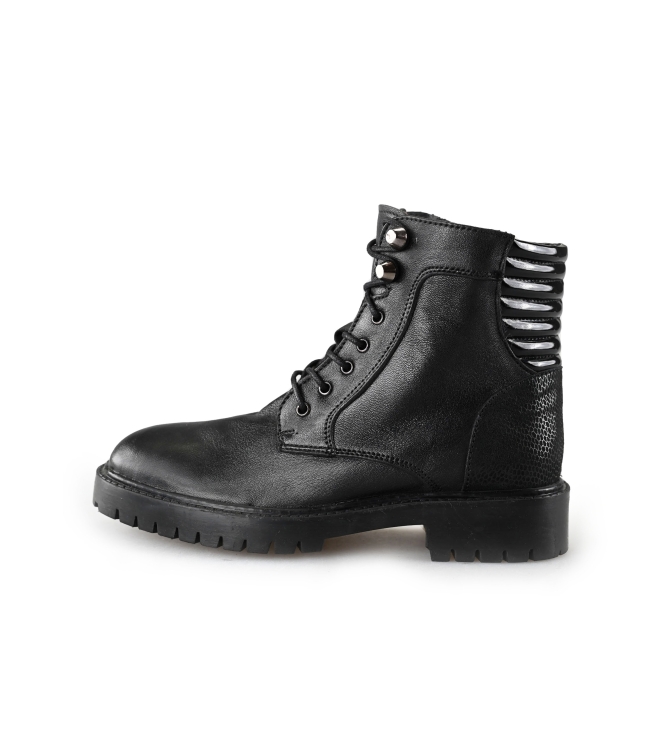 Vippy Schnürstiefel