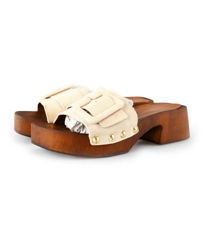 Notre-V Flip-Flops