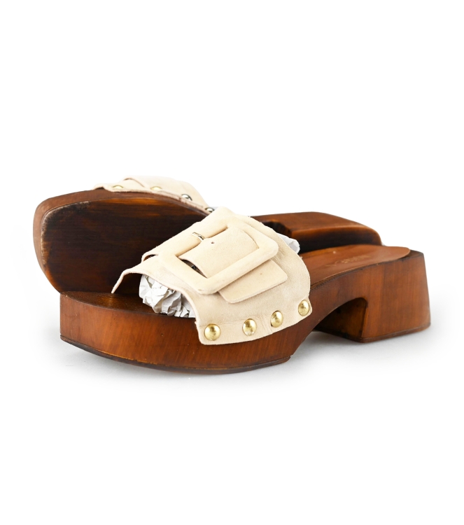 Notre-V Flip-Flops