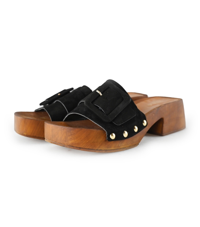 Notre-V Flip-Flops