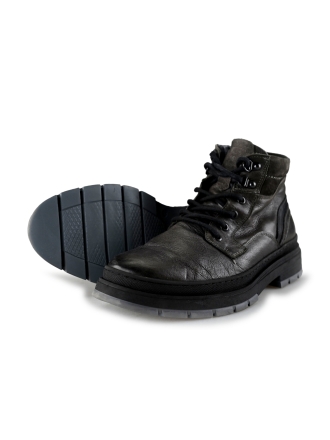 Outfielder Schnürstiefel