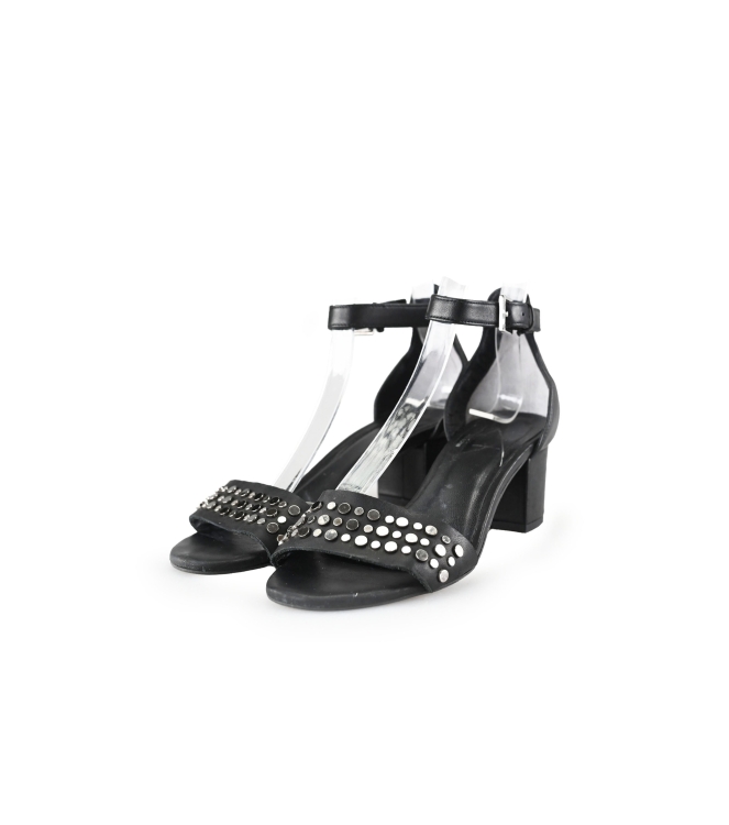 Tony pumps