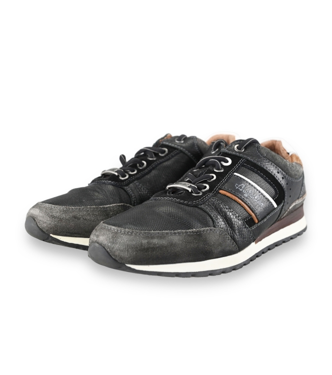 Australian Sneaker