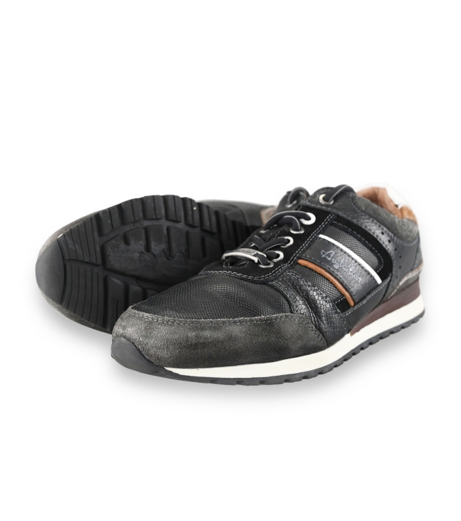 Australian Sneaker