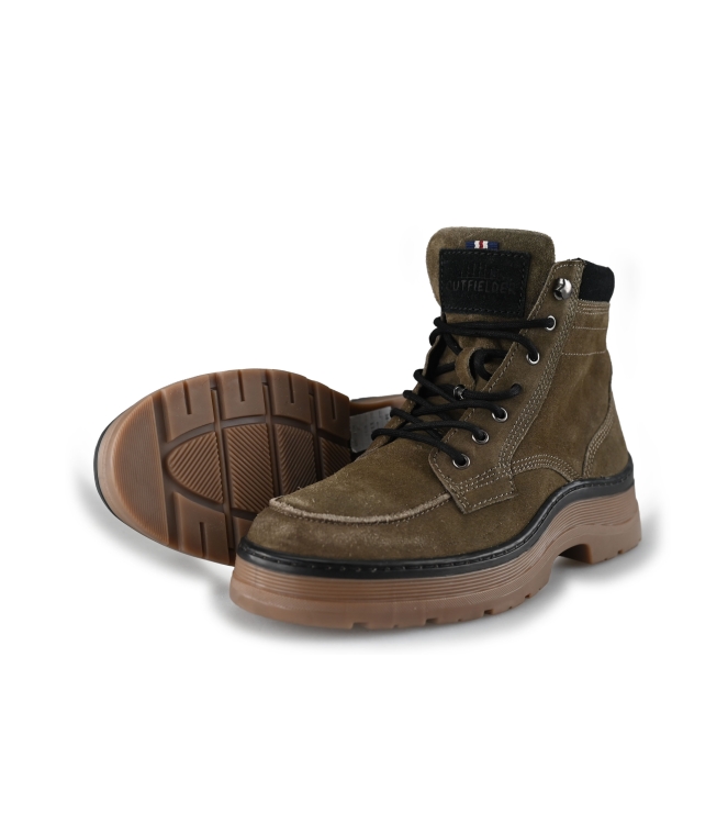 Outfielder Schnürstiefel