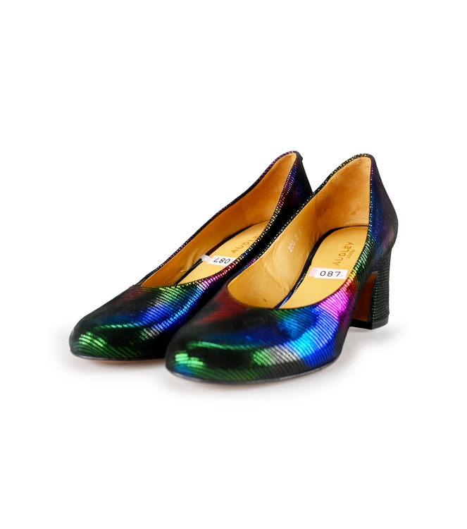 Audley pumps