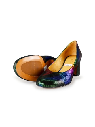 Audley pumps