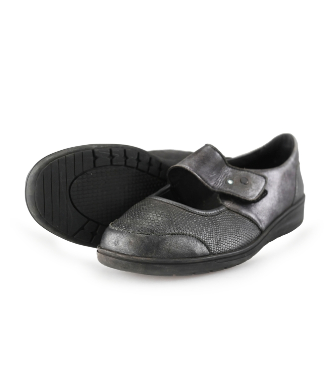 Solidus Slip-ons