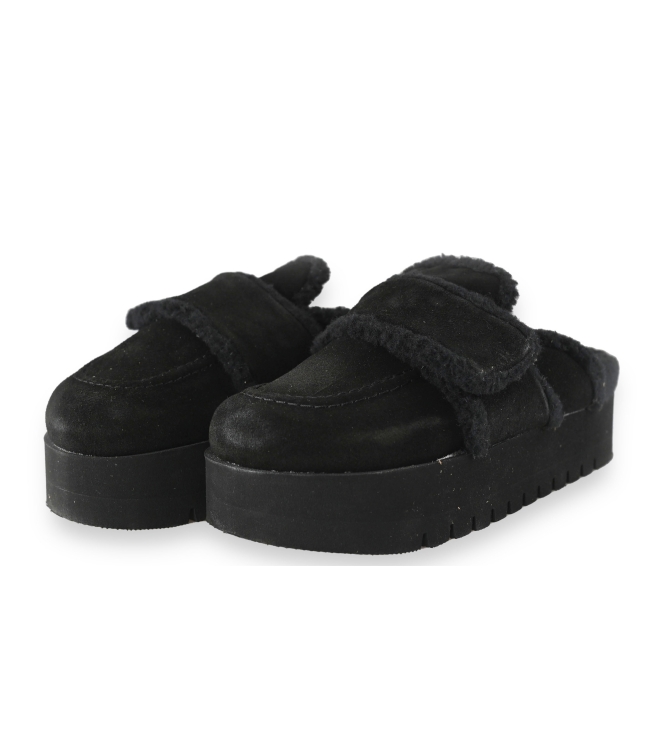 Nubikk Slip-ons