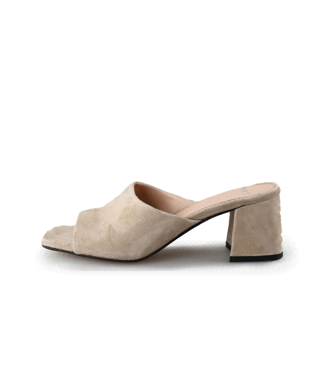 Manfield Flip-Flops