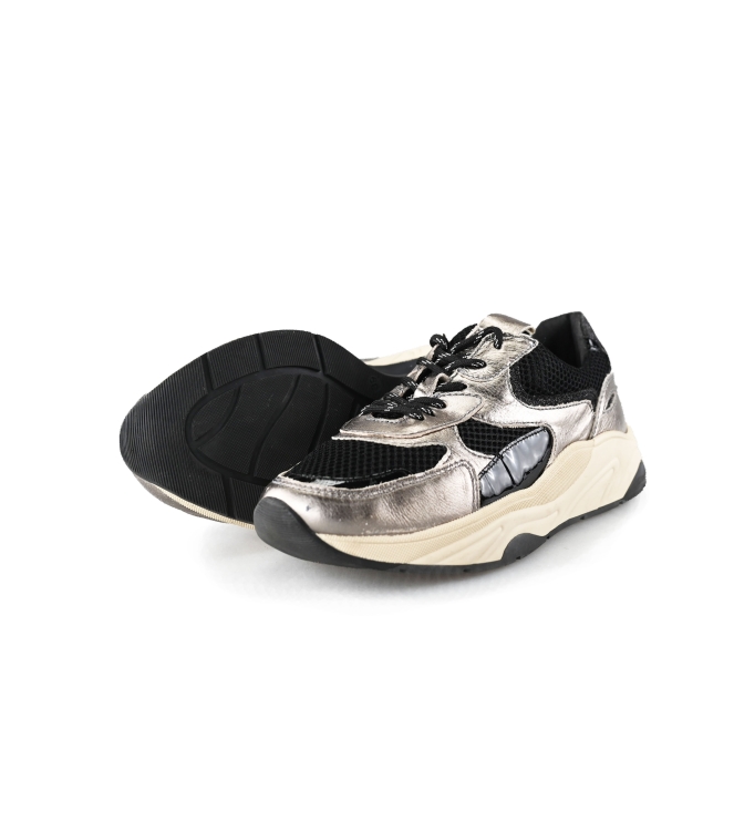 Lina Locchi Sneaker