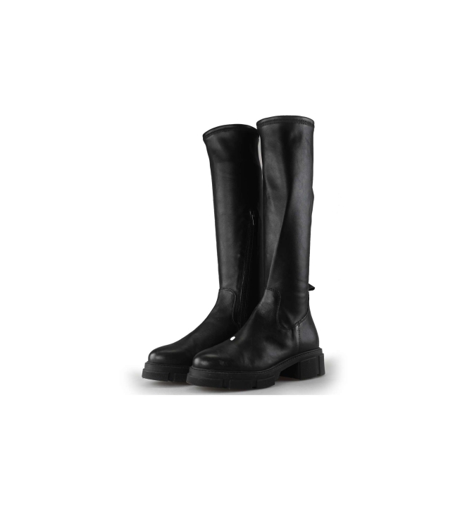 Lina Locchi Stiefel