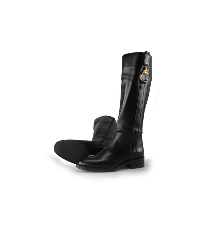 Lina Locchi Stiefel