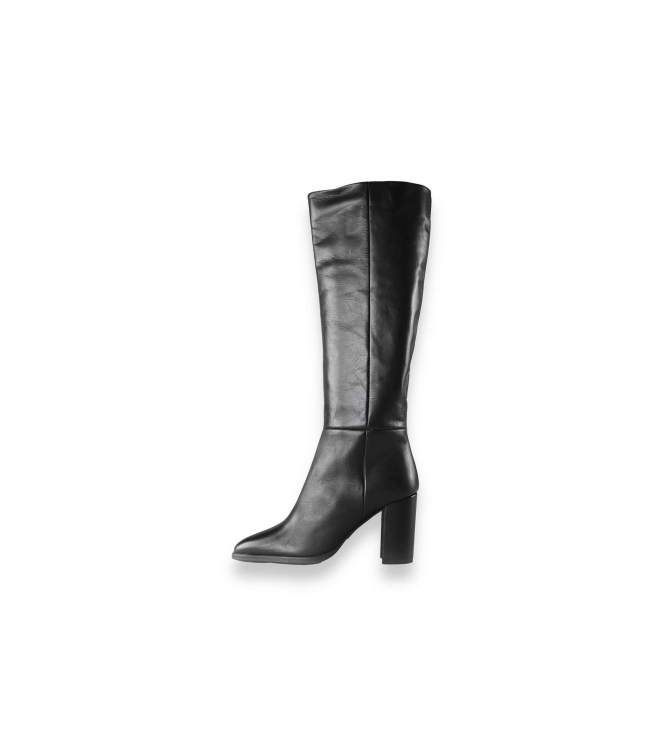 Lina Locchi Stiefel