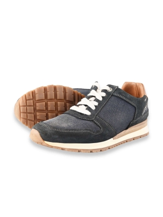 Travelin Sneaker
