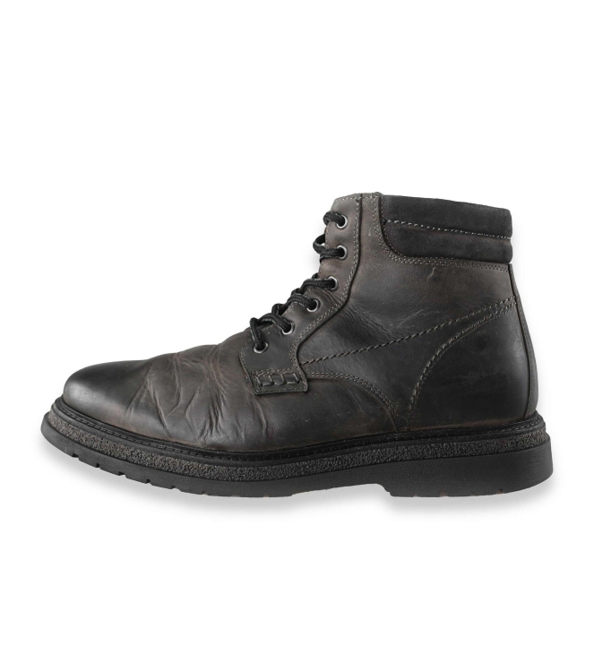 Outfielder Schnürstiefel