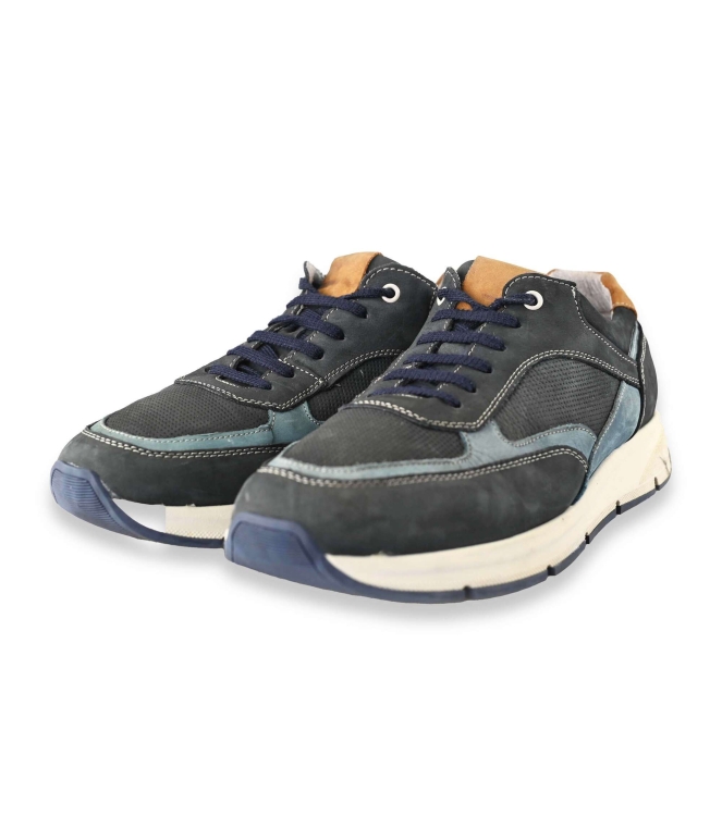 Outfielder Sneaker
