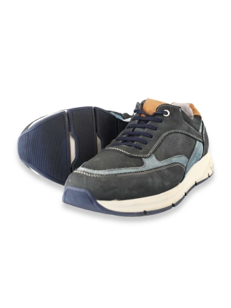 Outfielder Sneaker