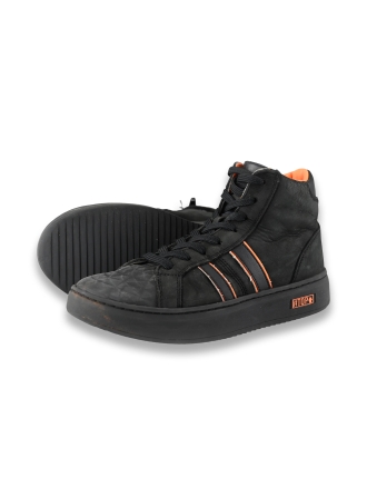 DSTRCT Sneaker