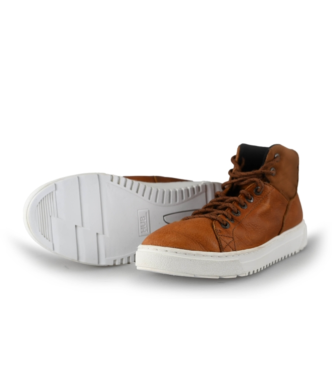 Hundred Sneaker