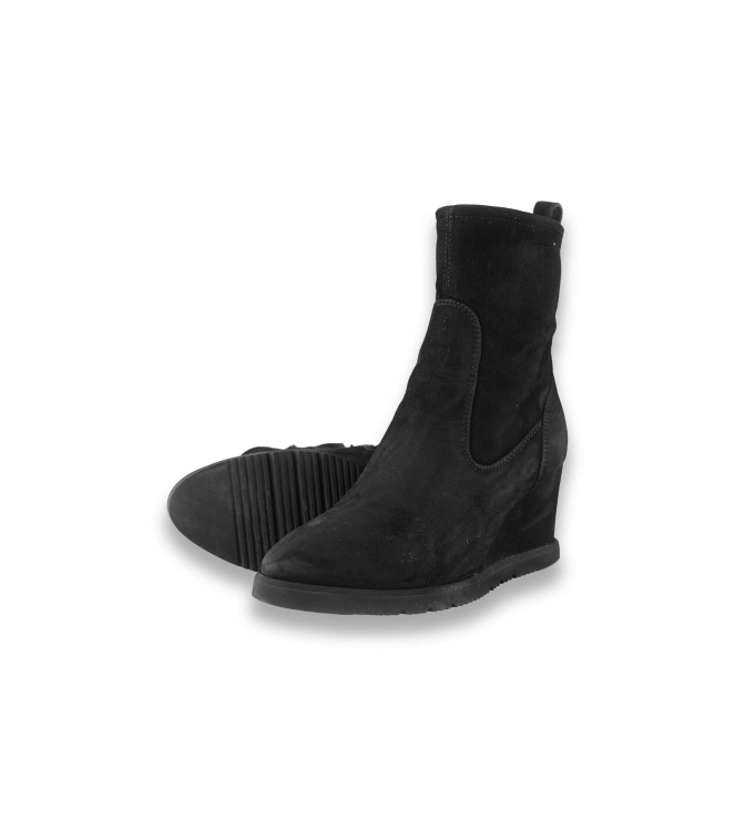 Unisa Slip-ons