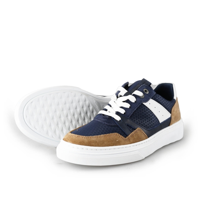 Bullboxer Sneaker