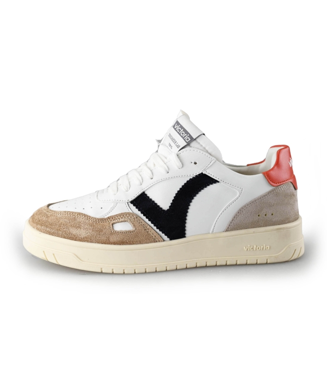 Victoria Sneaker