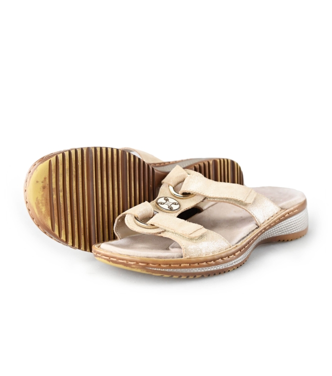 Ara Flip-Flops