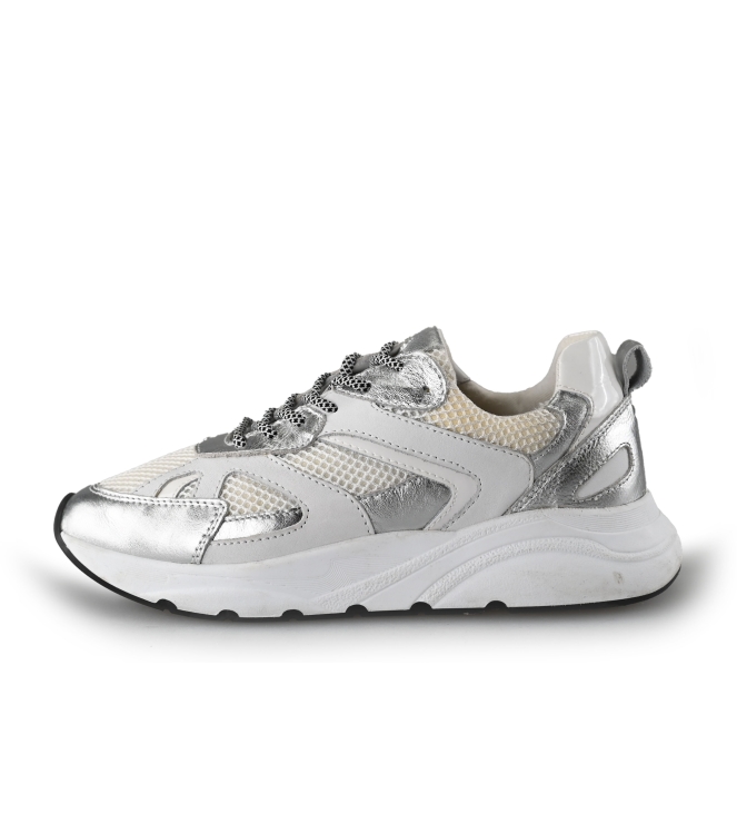Lina Locchi Sneaker
