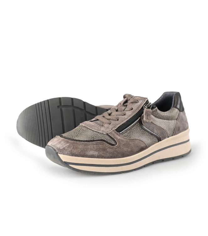 Sub55 Sneaker