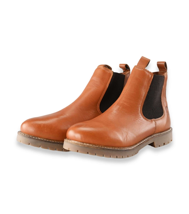 Travelin Chelsea boots
