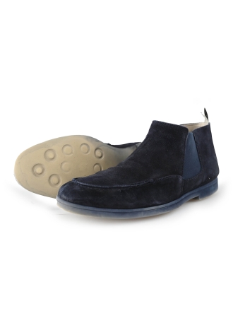 Chelsea boots